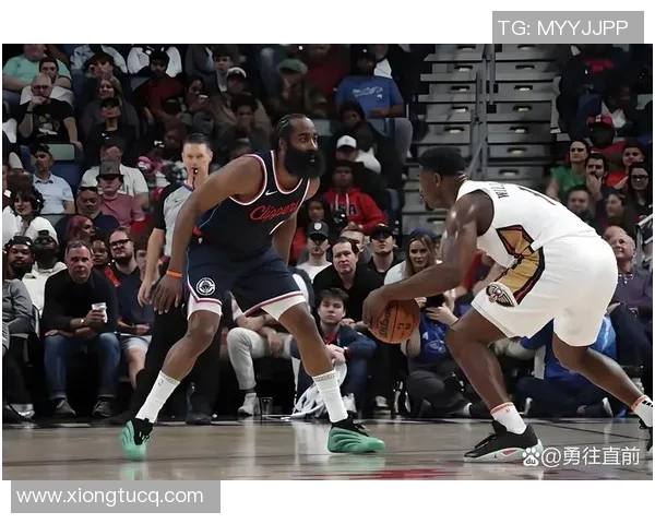 鹈鹕新援霍拉迪上演帽子戏法，助球队豪取三连胜