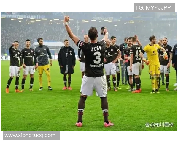 沙尔克04客场连败，遭遇四连败霍芬海姆3-0血洗，保级形势严峻