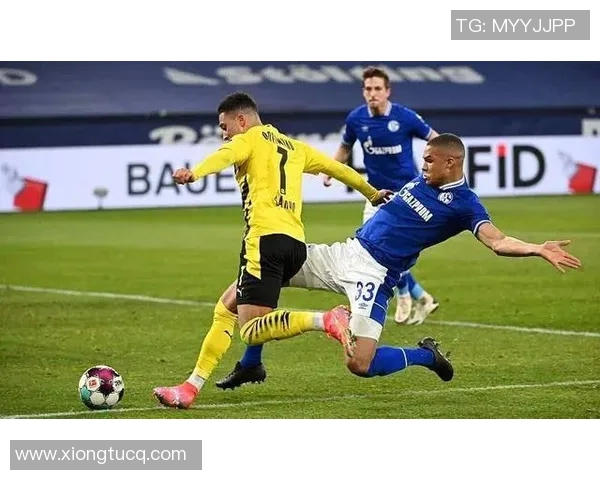 沙尔克04遭遇主场噩梦，被多特蒙德击败