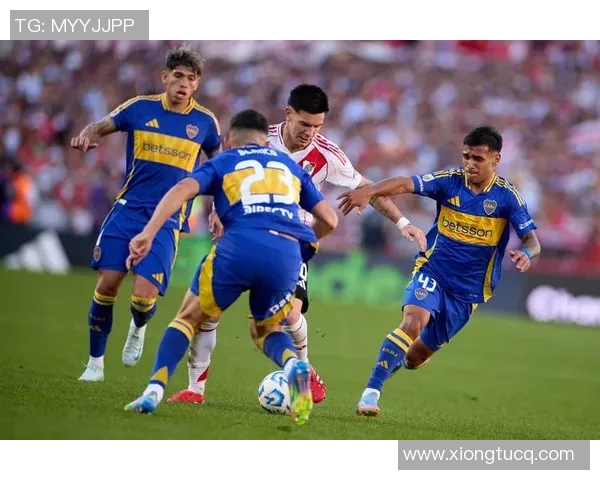 鹿岛鹿角与皇马河床的巅峰对决谁能笑到最后的精彩赛事分析